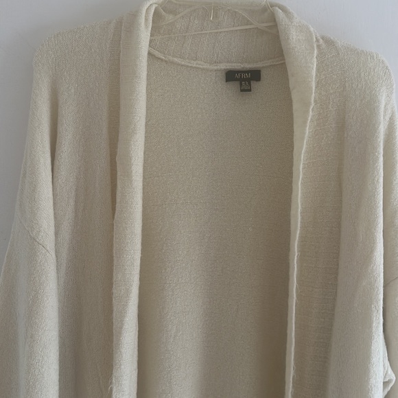 AFRM cream long cardigan - Picture 5 of 15